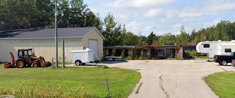 Undetermined Sault Ste Marie Motel - Street Vioew